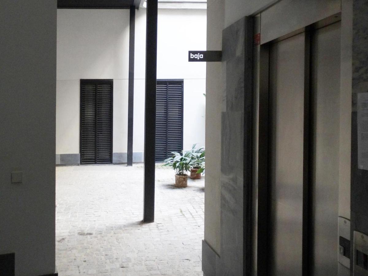 Ry Aparcamiento Incluido Junto A Catedral Ideal Parejas 塞维利亚 外观 照片